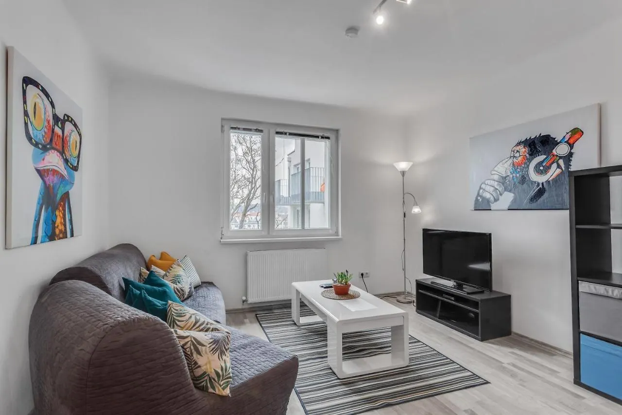 Ruhiges & Modernes Vienna City Apartment contacts